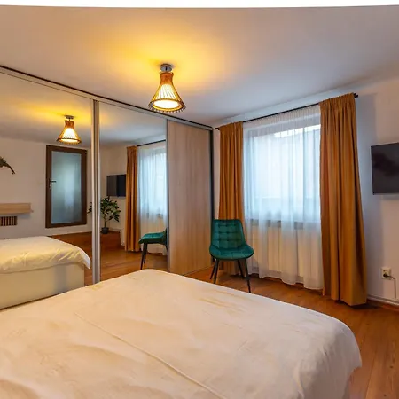 Kaya Charming 2-bedroom Apartment