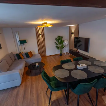 Kaya Charming 2-bedroom Apartment Brasov