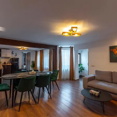 Kaya Charming 2-bedroom * Brasov